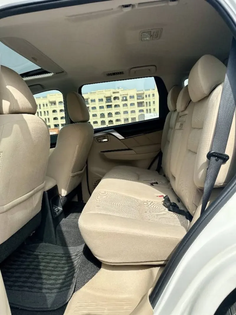 2019 ميتسوبيشي مونتيرو in Dubai