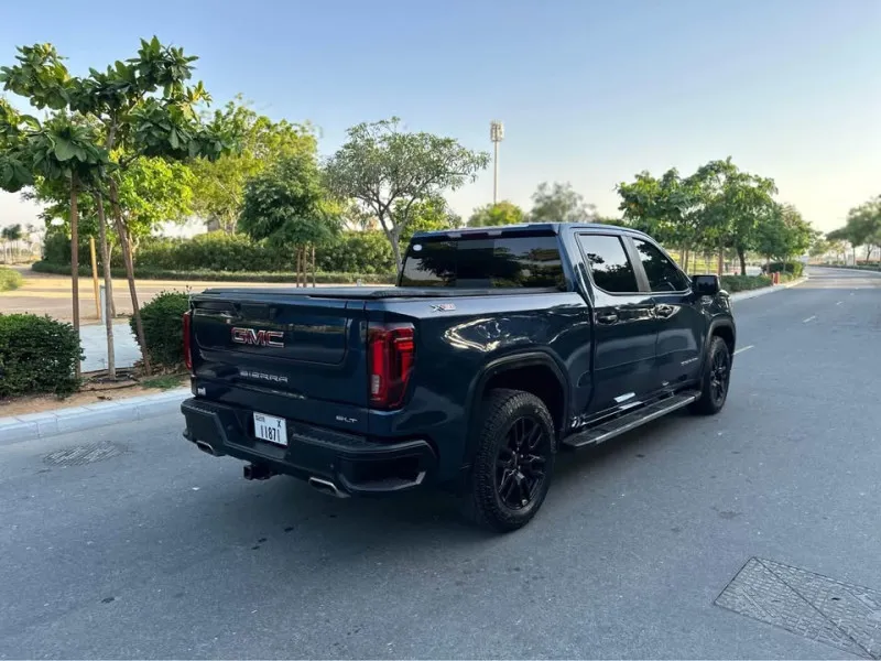 2021 جي أم سي سييرا in Dubai
