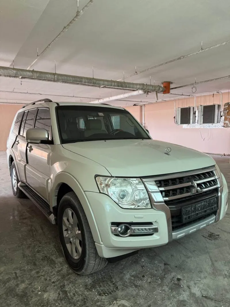 2016 Mitsubishi Pajero in Dubai