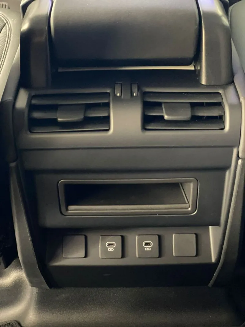 2025 Land Rover Defender in Dubai