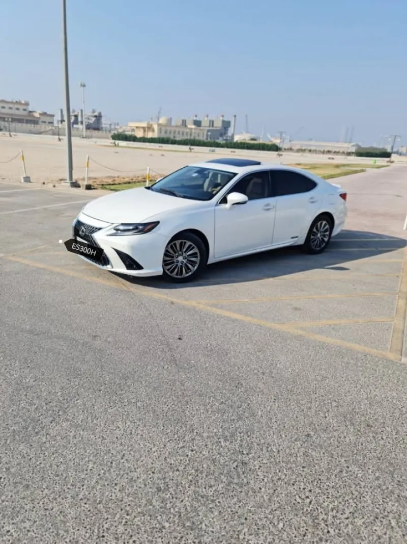 2014 لكزس ES - اي اس in Dubai