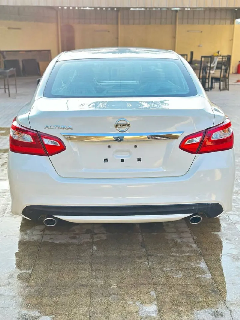 2016 Nissan Altima in Dubai