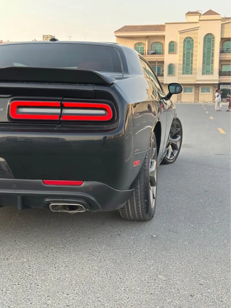2019 دودج شالنجر in Dubai