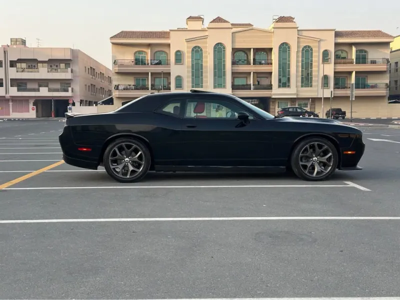 2019 دودج شالنجر in Dubai