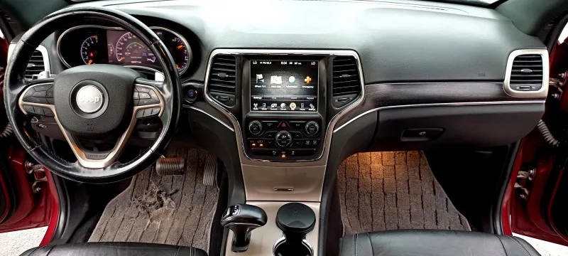 2014 Jeep Grand Cherokee in Dubai