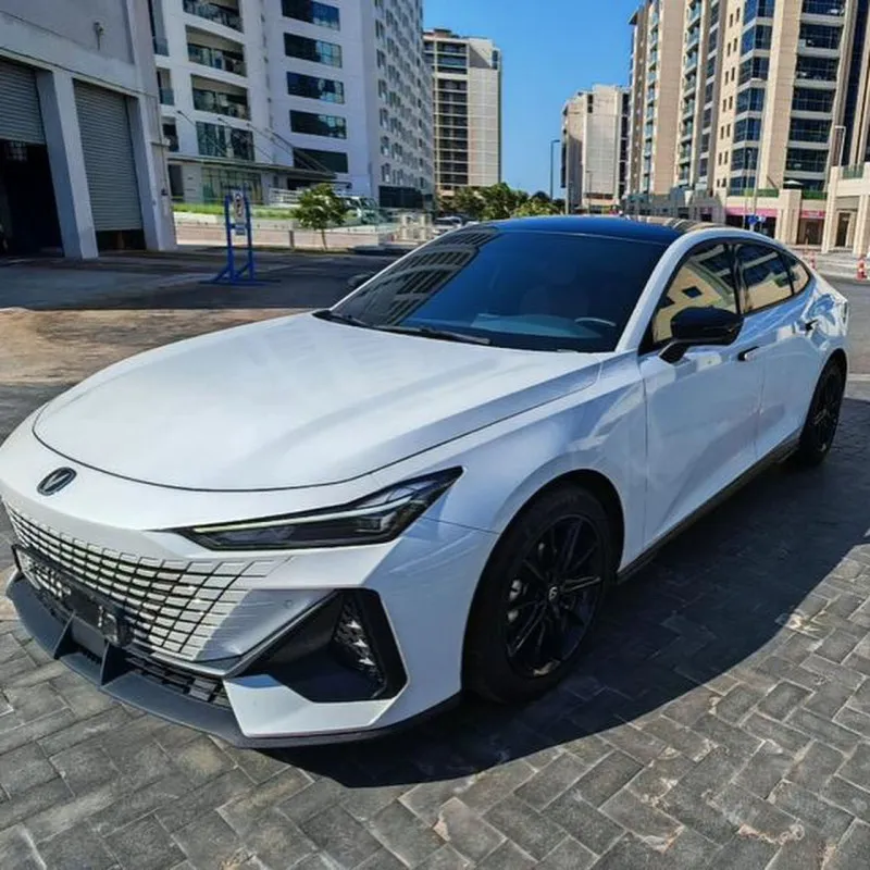 2023 تشانجن يوني في in Dubai