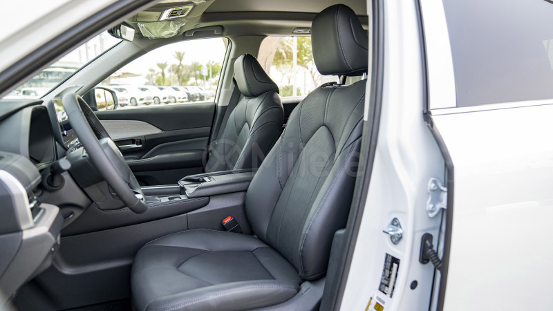 2024 Toyota Grand Highlander in dubai