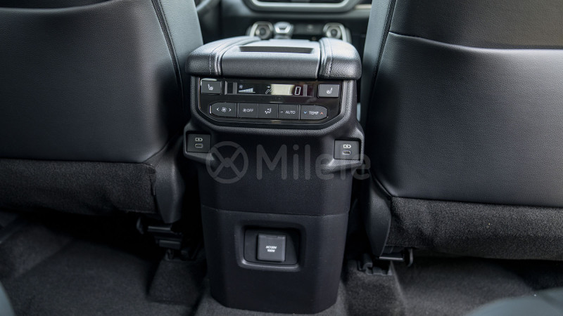 2024 Toyota Grand Highlander in dubai