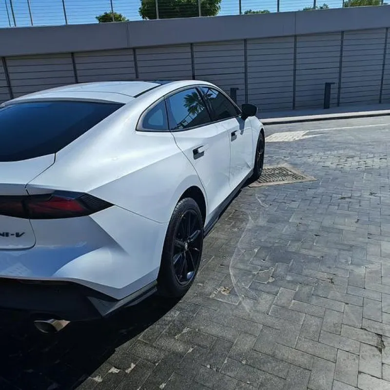 2023 تشانجن يوني في in Dubai