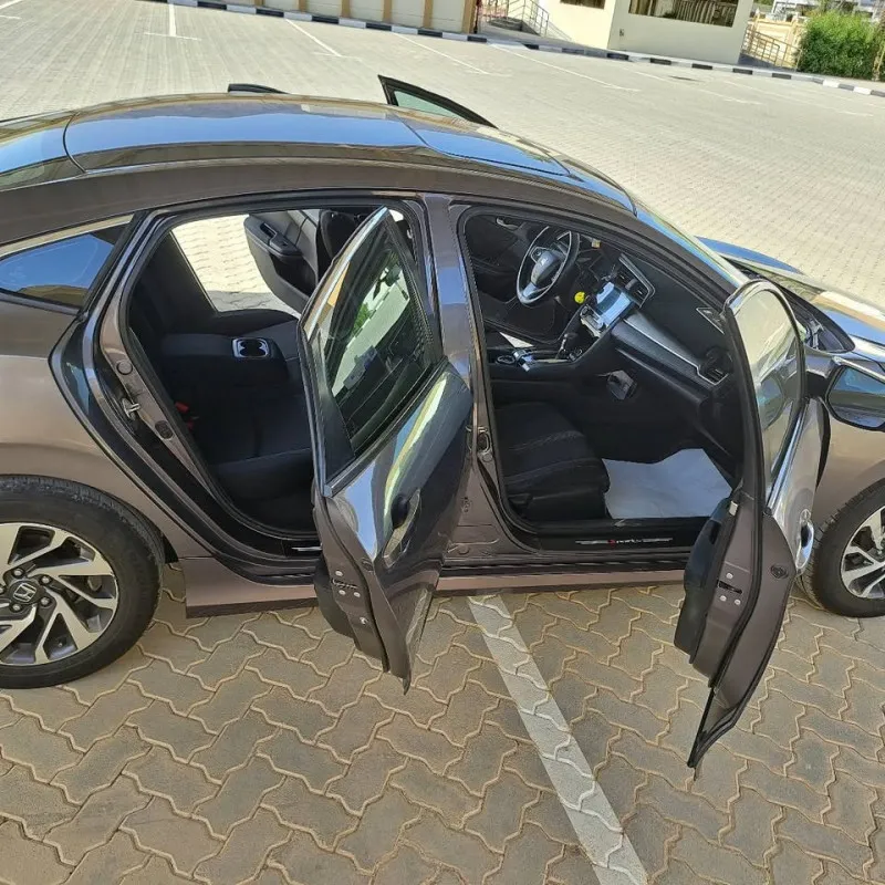 2016 Honda Civic in Dubai