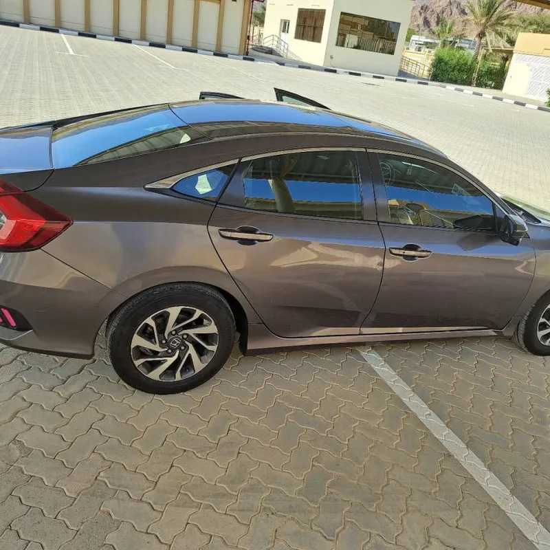 2016 Honda Civic in Dubai