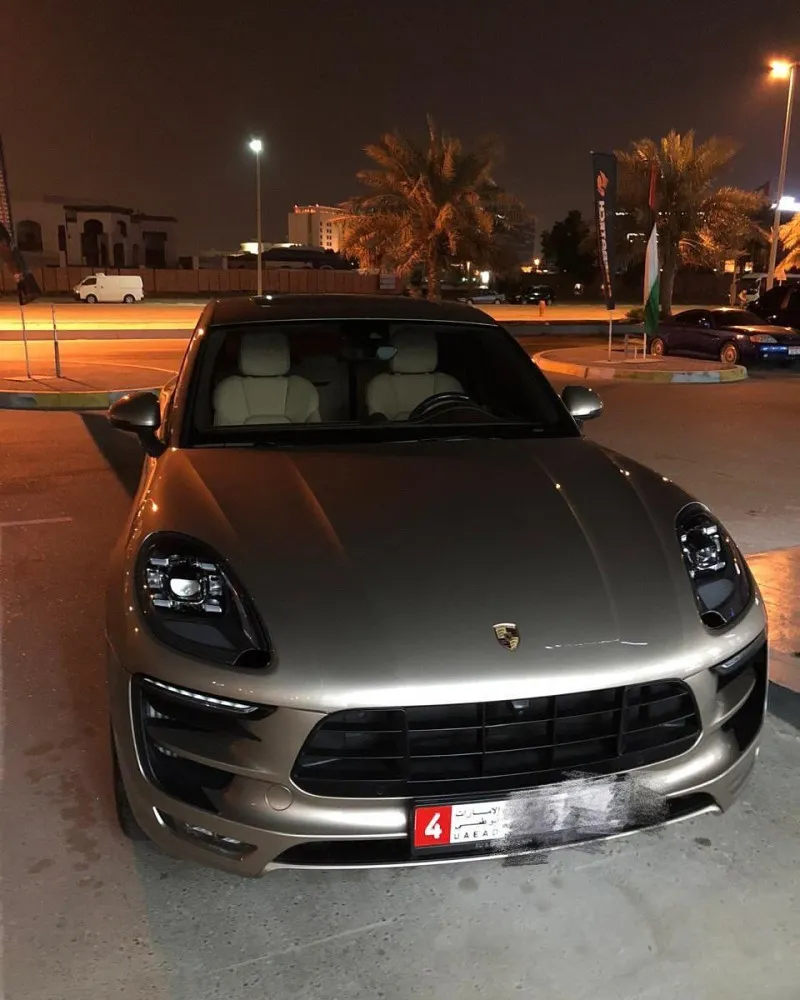 2017 Porsche Macan in Dubai
