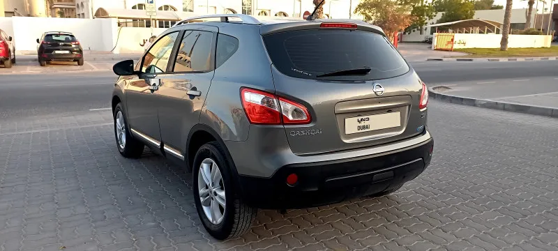 2013 نيسان قاشقاي in Dubai