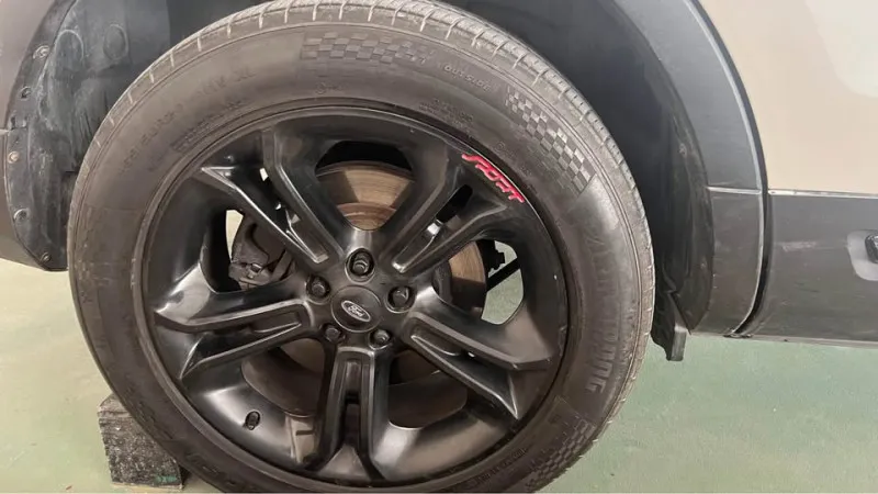 2016 Ford Explorer in Dubai