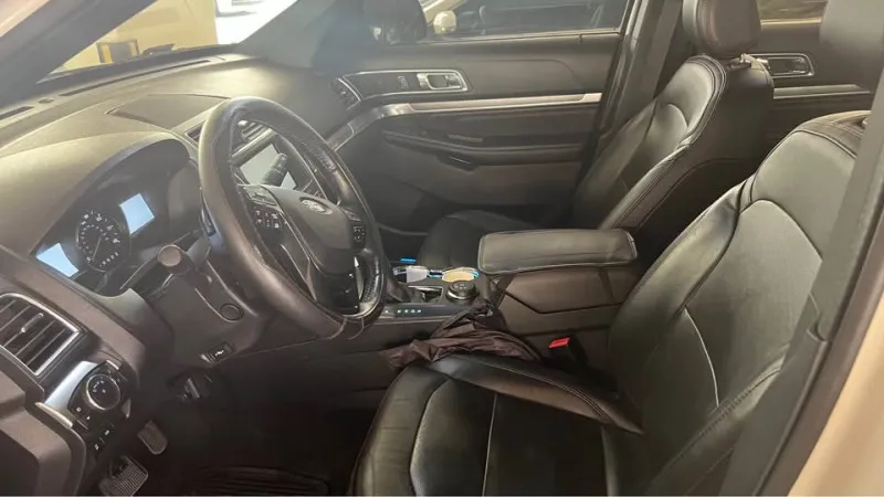 2016 Ford Explorer in Dubai