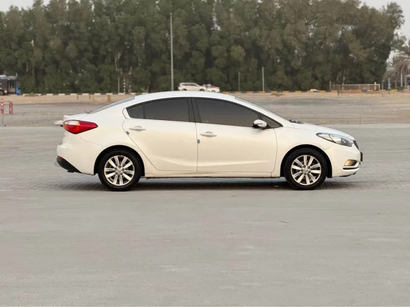 2013 كيا كي ٣ in Dubai