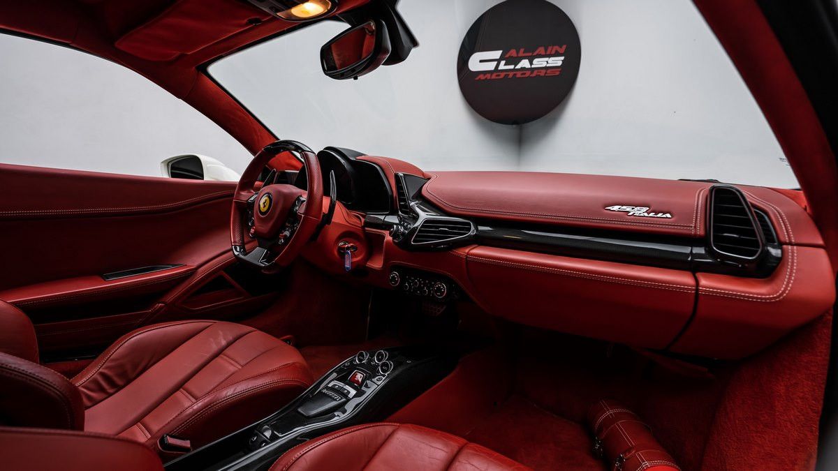 2013 Ferrari 458 in Dubai
