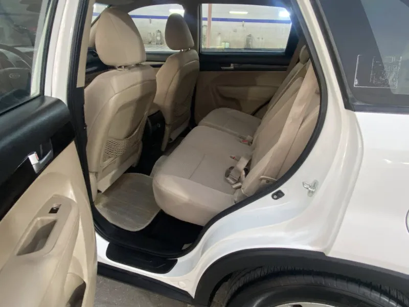 2015 Kia Sorento in Dubai