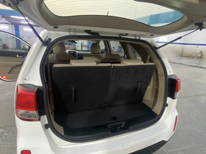 2015 Kia Sorento in Dubai