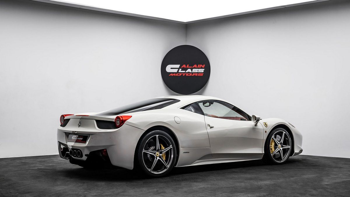 2013 Ferrari 458 in Dubai