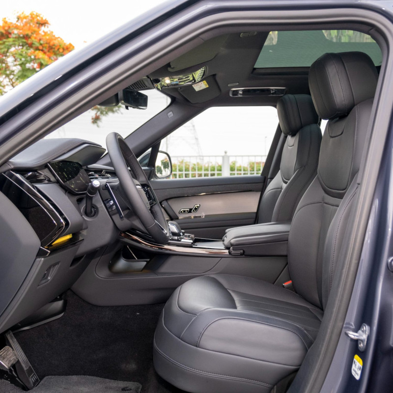 2023 Land Rover Range Rover Sport in dubai