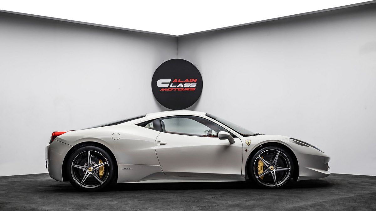 2013 Ferrari 458 in Dubai