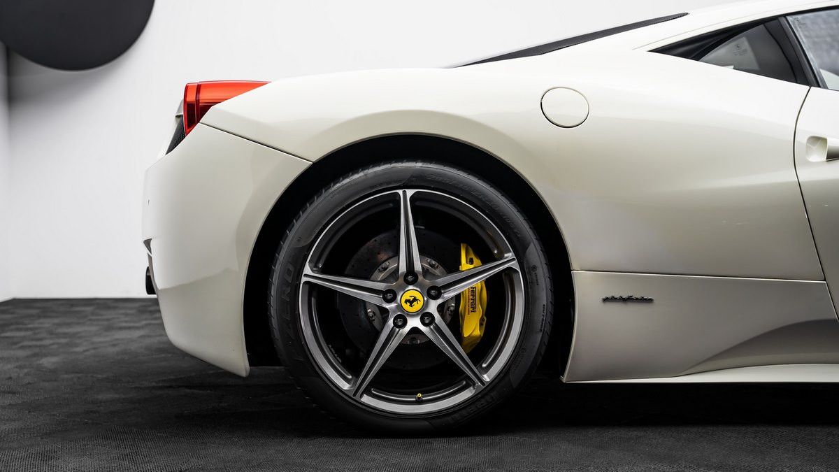 2013 Ferrari 458 in Dubai