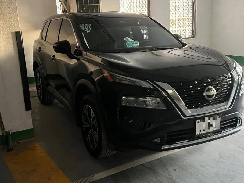 2021 نيسان روج in Dubai
