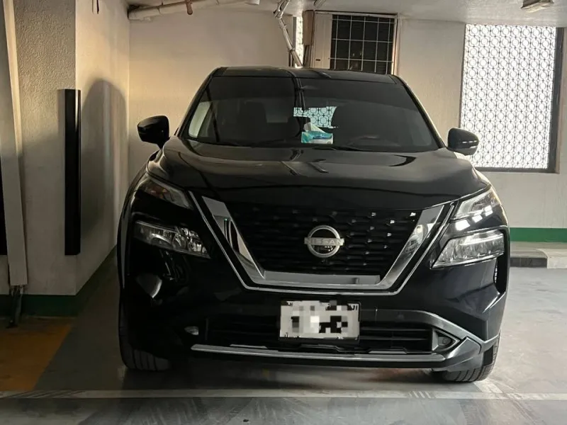 2021 نيسان روج in Dubai