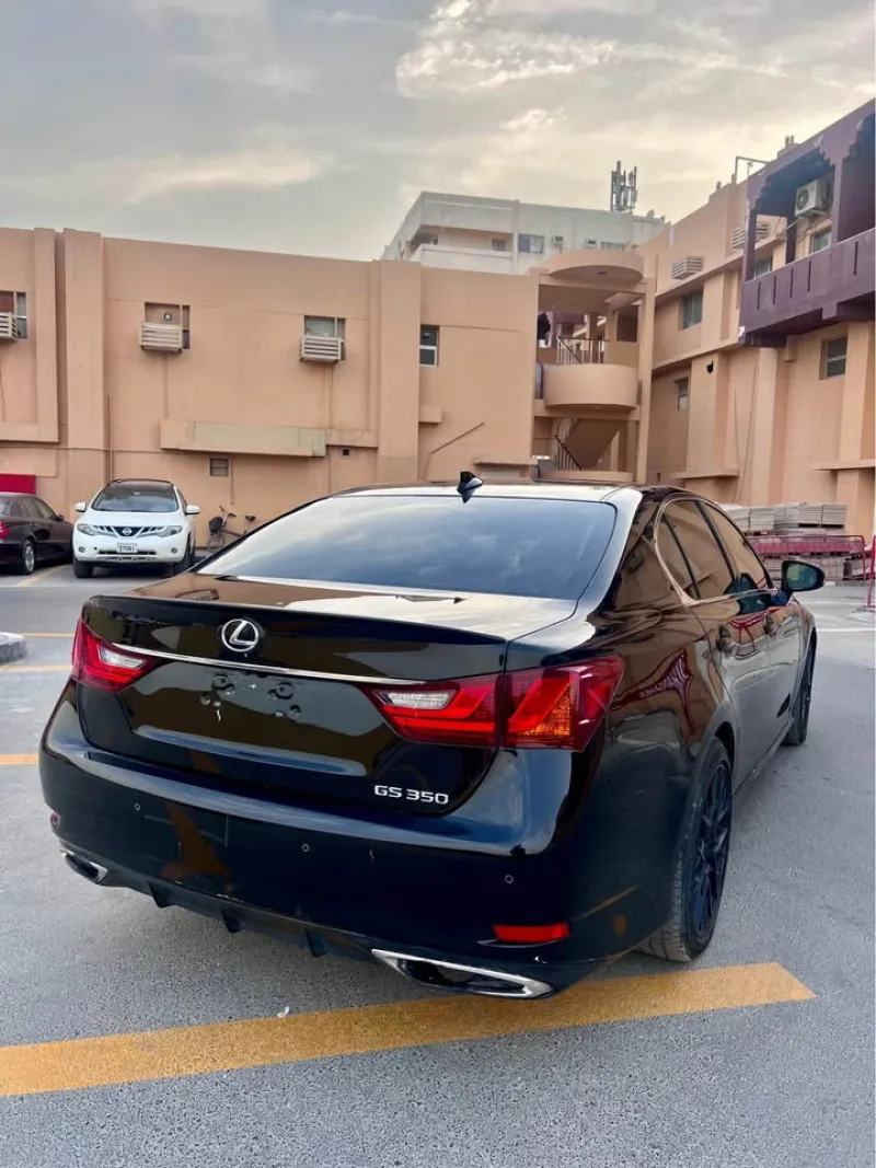 2015 Lexus GS in Dubai
