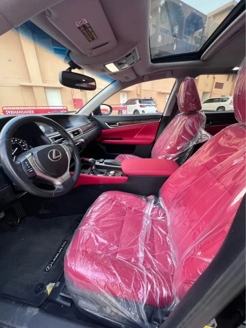 2015 Lexus GS in Dubai