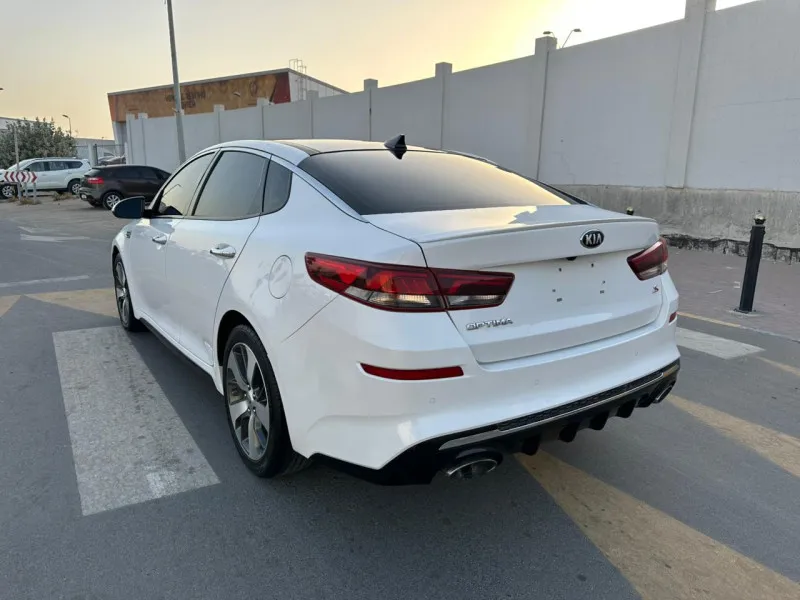 2020 كيا أوبتيما in Dubai