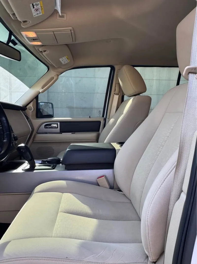 2015 Ford Expedition in Dubai