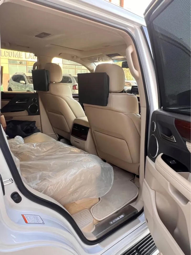2021 لكزس أل أكس ٥٧٠ in Dubai