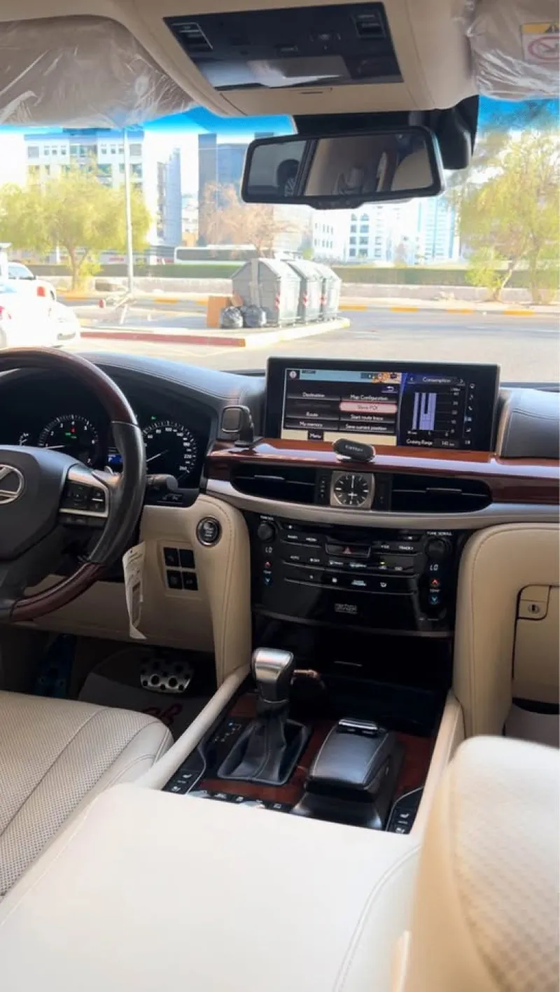 2021 لكزس أل أكس ٥٧٠ in Dubai