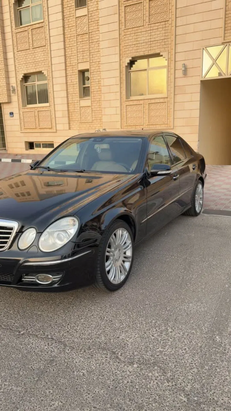 2008 مرسيدس-بنز الفئة - E in Dubai