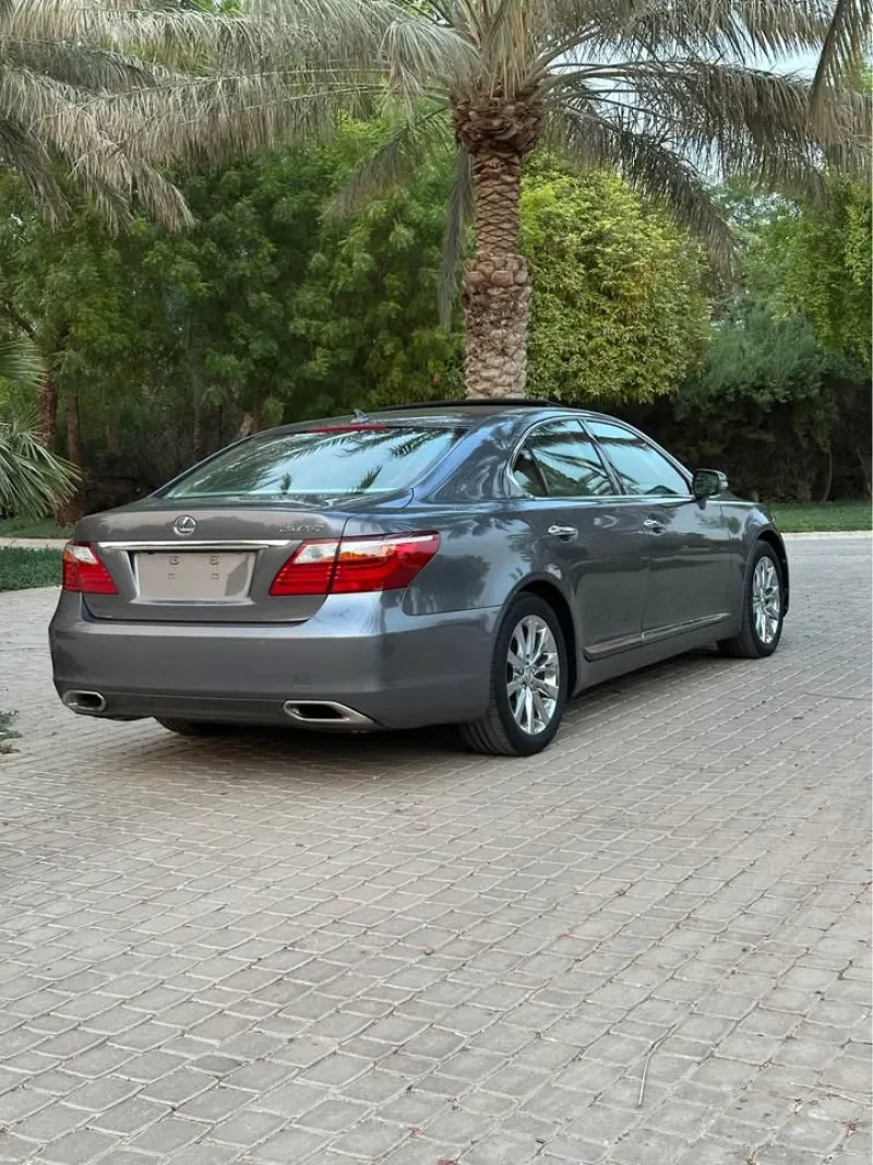 2012 لكزس آل آس ٤٦٠ in Dubai