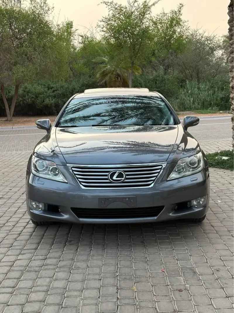 2012 لكزس آل آس ٤٦٠ in Dubai