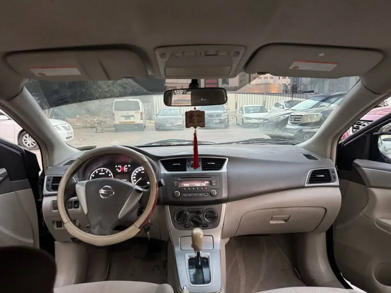 2015 نيسان سنترا in Dubai