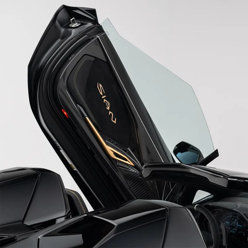 2021 Lamborghini Sian in Dubai