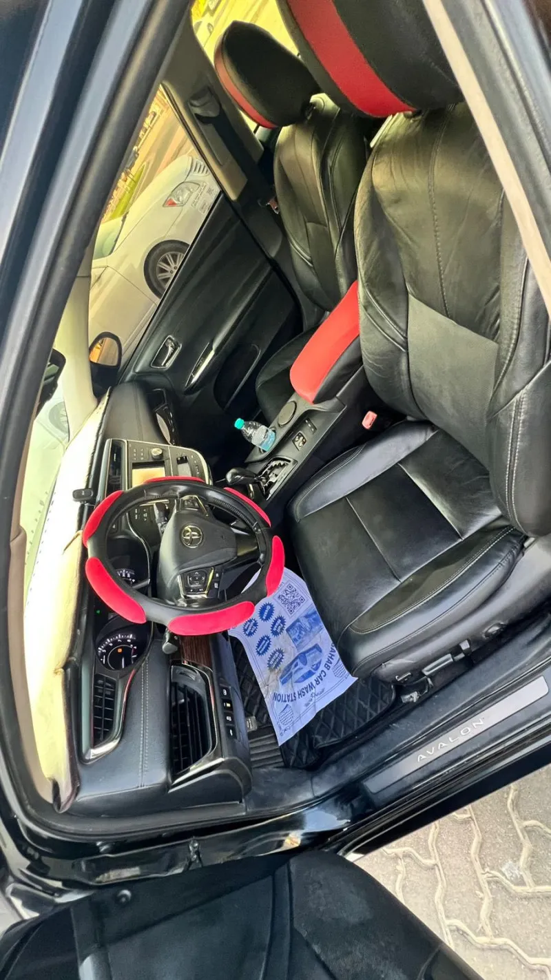 2014 Toyota Avalon in Dubai