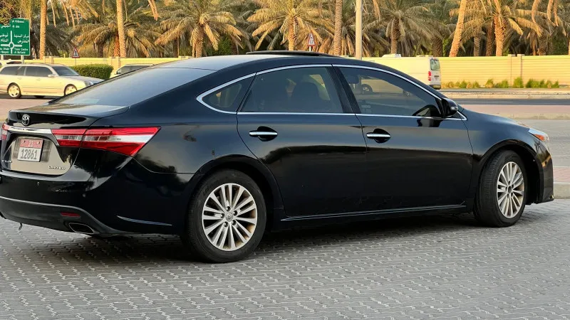 2014 Toyota Avalon in Dubai