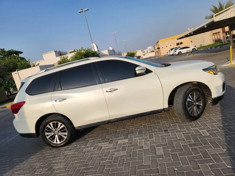 2018 Nissan Pathfinder in Dubai