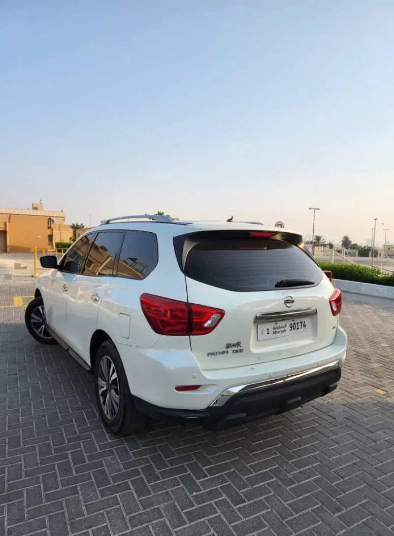 2018 Nissan Pathfinder in Dubai