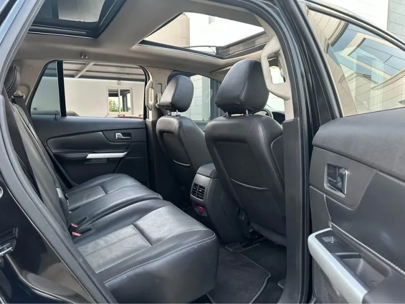 2013 Ford Edge in Dubai