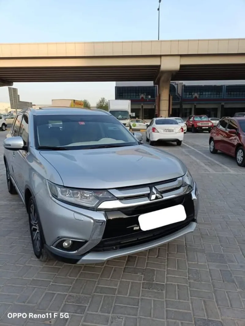 2016 ميتسوبيشي أوتلاندر in Dubai