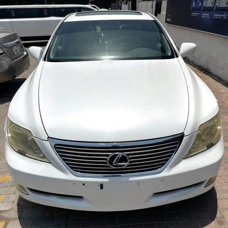 2009 لكزس آل آس ٤٦٠ in Dubai