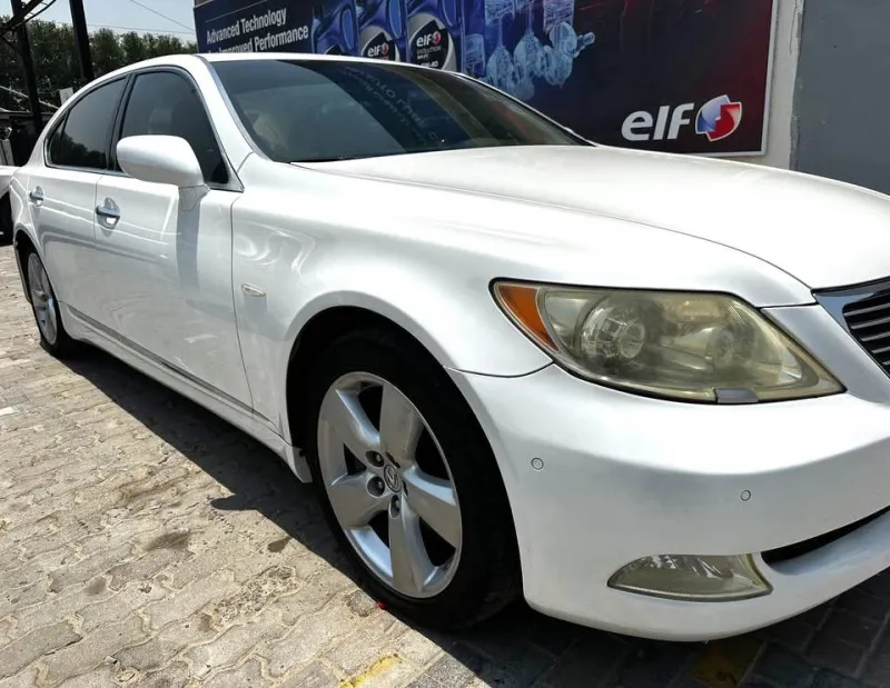 2009 لكزس آل آس ٤٦٠ in Dubai