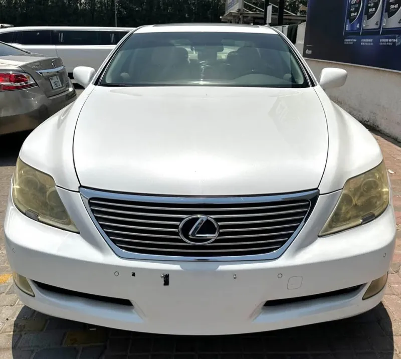 2009 لكزس آل آس ٤٦٠ in Dubai