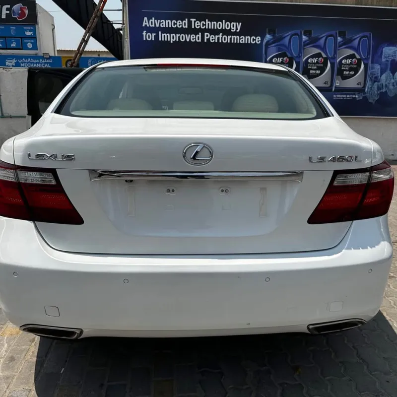 2009 لكزس آل آس ٤٦٠ in Dubai